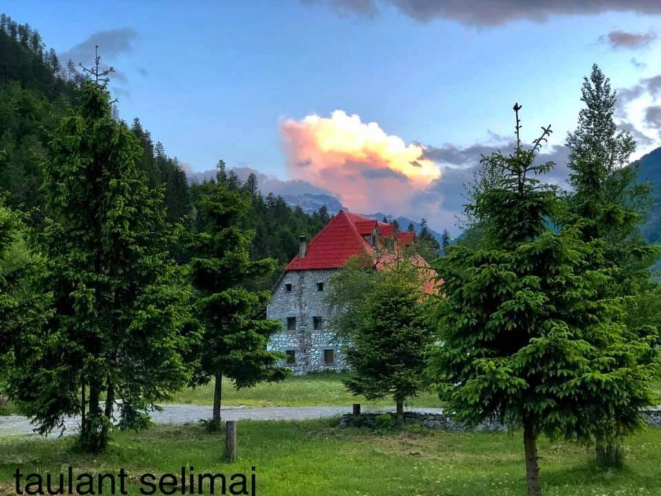 Villas Jezerca Valbone Exterior photo