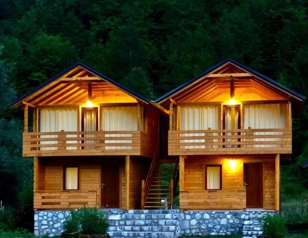 Villas Jezerca Valbone Exterior photo